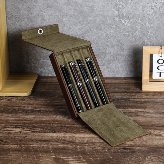 Skórzane etui na 4 pióra z klapką – vintage, zamknięcie magnetyczne