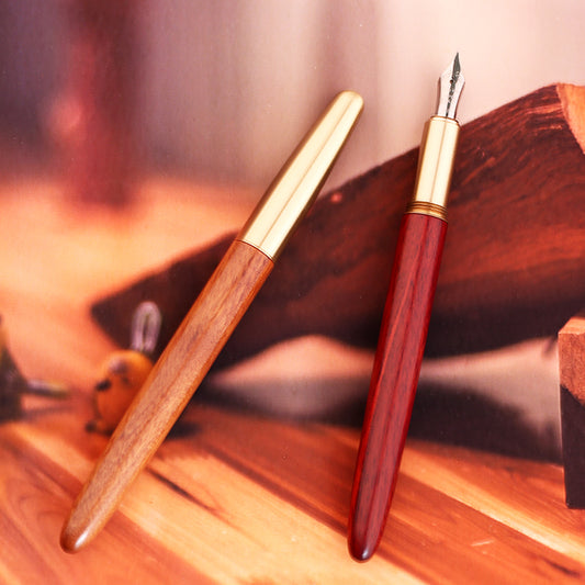 Woodmark fountain pen – a wooden classic – screw-on