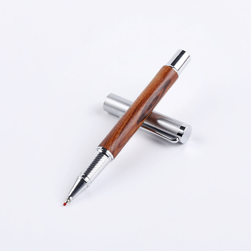 Linea Legno – długopis żelowy z duszą drewna, drewniany długopis z metalowymi detalami.